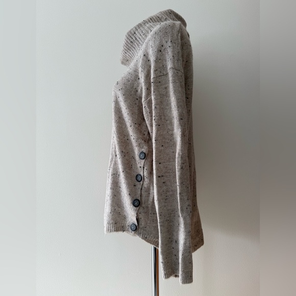 Fortune + Ivy Tan Speckled Turtleneck Sweater - Picture 5 of 8